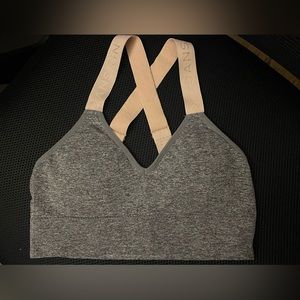 DANSKIN Comfort Sport bra. 34 C, Medium Size.